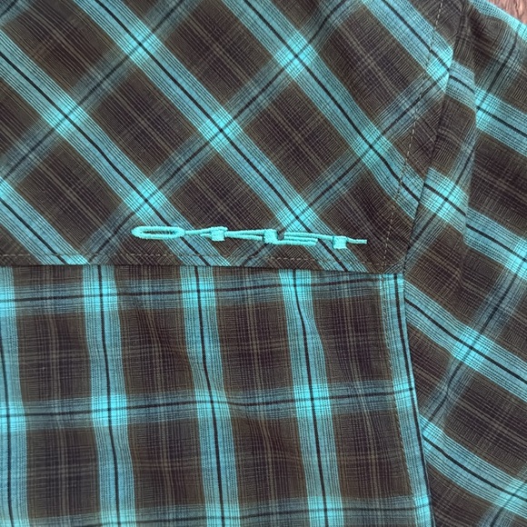 Oakley Short Sleeve Button Down Shirt Men’s XL Green Plaid - Picture 5 of 6